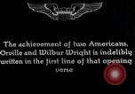 Standbild Wright Brothers frühen Segelflugzeuge United States USA, 1938, aus Sekunde 19 historischem Filmmaterial Videoclip 65675027431