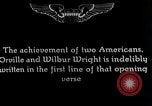 Standbild Wright Brothers frühen Segelflugzeuge United States USA, 1938, aus Sekunde 20 historischem Filmmaterial Videoclip 65675027431