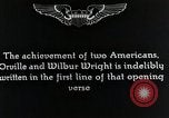 Standbild Wright Brothers frühen Segelflugzeuge United States USA, 1938, aus Sekunde 29 historischem Filmmaterial Videoclip 65675027431
