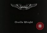 Standbild Wright Brothers frühen Segelflugzeuge United States USA, 1938, aus Sekunde 48 historischem Filmmaterial Videoclip 65675027431