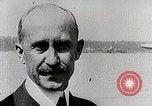 Standbild Wright Brothers frühen Segelflugzeuge United States USA, 1938, aus Sekunde 51 historischem Filmmaterial Videoclip 65675027431