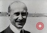 Standbild Wright Brothers frühen Segelflugzeuge United States USA, 1938, aus Sekunde 54 historischem Filmmaterial Videoclip 65675027431