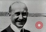 Standbild Wright Brothers frühen Segelflugzeuge United States USA, 1938, aus Sekunde 55 historischem Filmmaterial Videoclip 65675027431