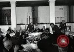 Standbild Pensionierter Luftwaffe Offiziere Mittagessen United States USA, 1964, aus Sekunde 12 historischem Filmmaterial Videoclip 65675027445