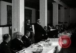 Standbild Pensionierter Luftwaffe Offiziere Mittagessen United States USA, 1964, aus Sekunde 26 historischem Filmmaterial Videoclip 65675027445