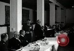 Standbild Pensionierter Luftwaffe Offiziere Mittagessen United States USA, 1964, aus Sekunde 28 historischem Filmmaterial Videoclip 65675027445