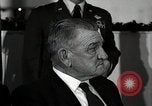 Standbild Pensionierter Luftwaffe Offiziere Mittagessen United States USA, 1964, aus Sekunde 45 historischem Filmmaterial Videoclip 65675027445