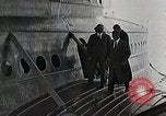 Standbild Dornier Do X von Sowjets inspiziert Altenrhein Schweiz, 1929, aus Sekunde 16 historischem Filmmaterial Videoclip 65675027458
