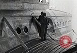 Standbild Dornier Do X von Sowjets inspiziert Altenrhein Schweiz, 1929, aus Sekunde 27 historischem Filmmaterial Videoclip 65675027458