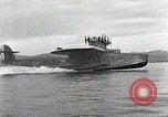 Standbild Dornier Do X von Sowjets inspiziert Altenrhein Schweiz, 1929, aus Sekunde 50 historischem Filmmaterial Videoclip 65675027458