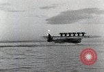 Standbild Dornier Do X von Sowjets inspiziert Altenrhein Schweiz, 1929, aus Sekunde 57 historischem Filmmaterial Videoclip 65675027458