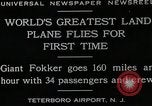 Standbild Fokker F-32 Flugzeuge Teterboro airport New jersey USA, 1928, aus Sekunde 10 historischem Filmmaterial Videoclip 65675027464