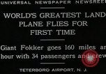 Standbild Fokker F-32 Flugzeuge Teterboro airport New jersey USA, 1928, aus Sekunde 11 historischem Filmmaterial Videoclip 65675027464