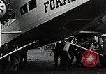 Standbild Fokker F-32 Flugzeuge Teterboro airport New jersey USA, 1928, aus Sekunde 28 historischem Filmmaterial Videoclip 65675027464