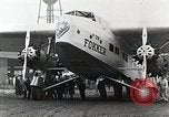 Standbild Männer Teterboro airport New jersey USA, 1928, aus Sekunde 19 historischem Filmmaterial Videoclip 65675027465