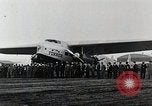 Standbild Männer Teterboro airport New jersey USA, 1928, aus Sekunde 34 historischem Filmmaterial Videoclip 65675027465
