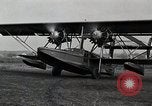 Standbild Piloten United States USA, 1928, aus Sekunde 15 historischem Filmmaterial Videoclip 65675027466