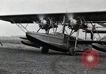 Standbild Piloten United States USA, 1928, aus Sekunde 17 historischem Filmmaterial Videoclip 65675027466