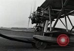 Standbild Piloten United States USA, 1928, aus Sekunde 27 historischem Filmmaterial Videoclip 65675027466