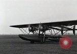 Standbild Piloten United States USA, 1928, aus Sekunde 51 historischem Filmmaterial Videoclip 65675027466