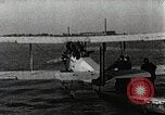 Immagine di Gli uomini United States USA, 1928, secondo 16 filmato di repertorio 65675027473