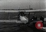 Immagine di Gli uomini United States USA, 1928, secondo 17 filmato di repertorio 65675027473