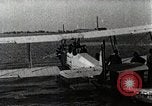 Immagine di Gli uomini United States USA, 1928, secondo 22 filmato di repertorio 65675027473