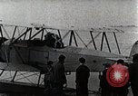 Immagine di Gli uomini United States USA, 1928, secondo 49 filmato di repertorio 65675027473