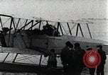 Immagine di Gli uomini United States USA, 1928, secondo 51 filmato di repertorio 65675027473