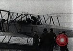 Immagine di Gli uomini United States USA, 1928, secondo 52 filmato di repertorio 65675027473