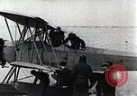 Immagine di Gli uomini United States USA, 1928, secondo 55 filmato di repertorio 65675027473