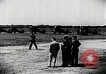 Immagine di Gli uomini Michigan United States USA, 1928, secondo 30 filmato di repertorio 65675027474