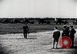 Immagine di Gli uomini Michigan United States USA, 1928, secondo 34 filmato di repertorio 65675027474
