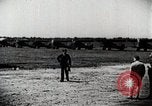 Immagine di Gli uomini Michigan United States USA, 1928, secondo 36 filmato di repertorio 65675027474