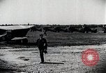 Immagine di Gli uomini Michigan United States USA, 1928, secondo 41 filmato di repertorio 65675027474