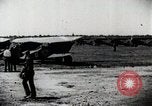 Immagine di Gli uomini Michigan United States USA, 1928, secondo 44 filmato di repertorio 65675027474