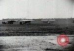 Immagine di Gli uomini Michigan United States USA, 1928, secondo 59 filmato di repertorio 65675027474