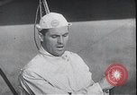 Standbild Pilot Bill Swan Aurora Illinois USA, 1935, aus Sekunde 13 historischem Filmmaterial Videoclip 65675027481