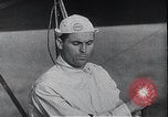 Standbild Pilot Bill Swan Aurora Illinois USA, 1935, aus Sekunde 20 historischem Filmmaterial Videoclip 65675027481