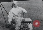 Standbild Pilot Bill Swan Aurora Illinois USA, 1935, aus Sekunde 24 historischem Filmmaterial Videoclip 65675027481