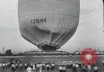 Standbild Pilot Bill Swan Aurora Illinois USA, 1935, aus Sekunde 34 historischem Filmmaterial Videoclip 65675027481