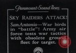 Standbild Piloten der US-Armee San Antonio Texas USA, 1935, aus Sekunde 1 historischem Filmmaterial Videoclip 65675027482