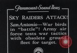 Standbild Piloten der US-Armee San Antonio Texas USA, 1935, aus Sekunde 4 historischem Filmmaterial Videoclip 65675027482