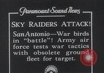 Standbild Piloten der US-Armee San Antonio Texas USA, 1935, aus Sekunde 12 historischem Filmmaterial Videoclip 65675027482