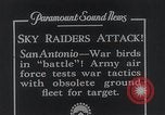 Standbild Piloten der US-Armee San Antonio Texas USA, 1935, aus Sekunde 13 historischem Filmmaterial Videoclip 65675027482