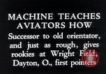 Standbild früher Flugsimulator Dayton Ohio USA, 1935, aus Sekunde 7 historischem Filmmaterial Videoclip 65675027483