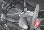 Standbild früher Flugsimulator Dayton Ohio USA, 1935, aus Sekunde 21 historischem Filmmaterial Videoclip 65675027483