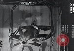 Standbild früher Flugsimulator Dayton Ohio USA, 1935, aus Sekunde 33 historischem Filmmaterial Videoclip 65675027483