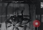 Standbild früher Flugsimulator Dayton Ohio USA, 1935, aus Sekunde 48 historischem Filmmaterial Videoclip 65675027483
