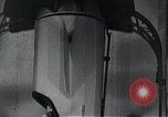 Standbild früher Flugsimulator Dayton Ohio USA, 1935, aus Sekunde 61 historischem Filmmaterial Videoclip 65675027483